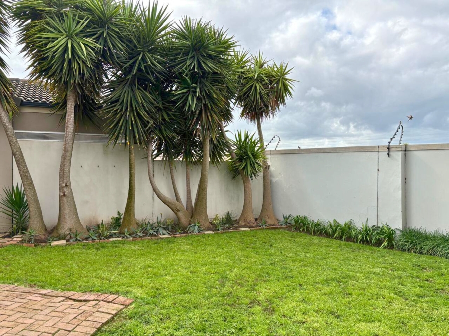 To Let 3 Bedroom Property for Rent in Avalon Estate Western Cape